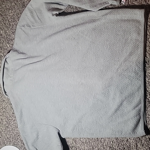 STUNNING JENNIFER MOORE GREY ZIP UP QUILTED SWEATSHIRT - Picture 2 of 6